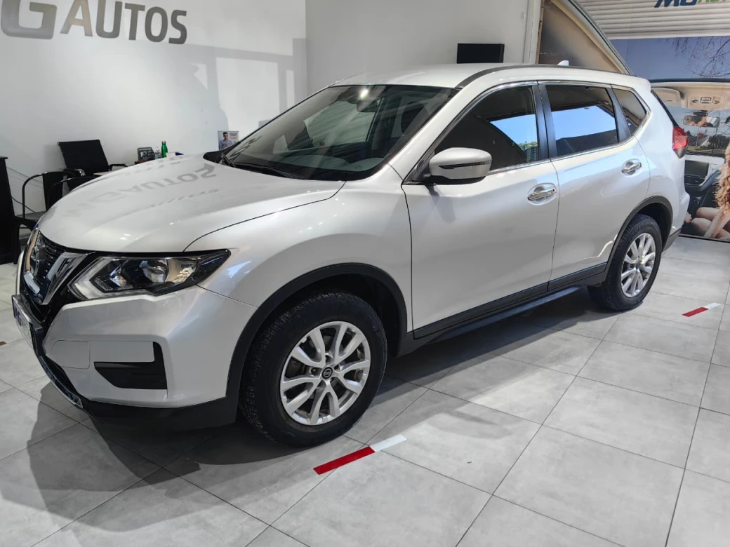 imagen 0 de vehiculo con id 2221